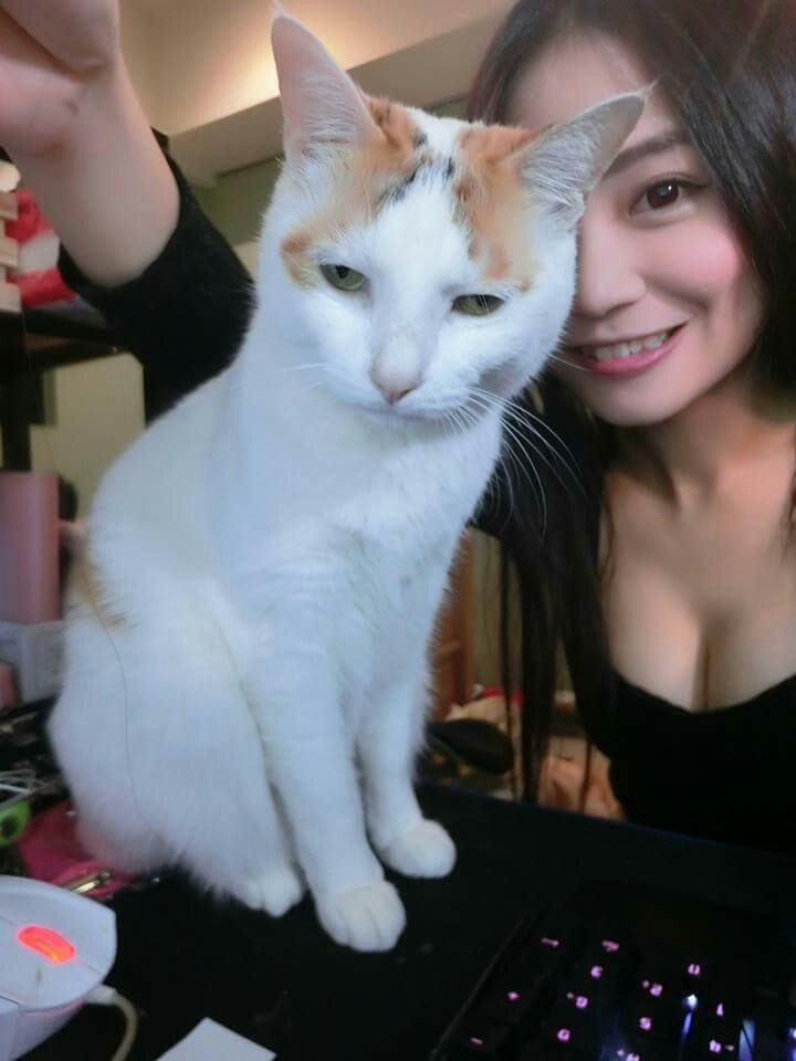 [正妹] 笑容不錯 